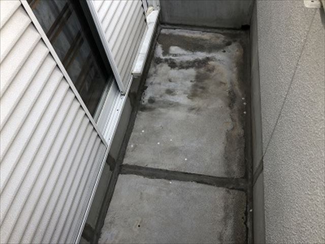 ベランダ床洗浄完了