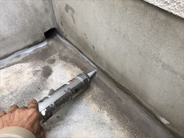 ベランダ床コーキング施工