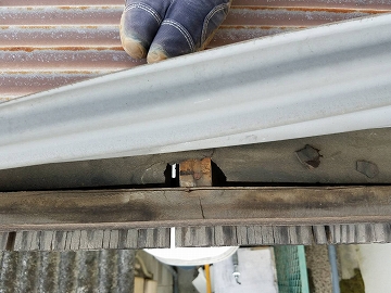 屋根の下地調査