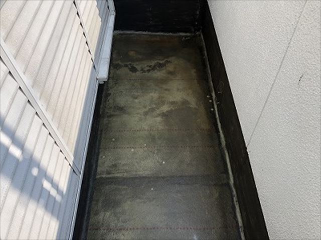 ベランダ　FRP防水樹脂完了