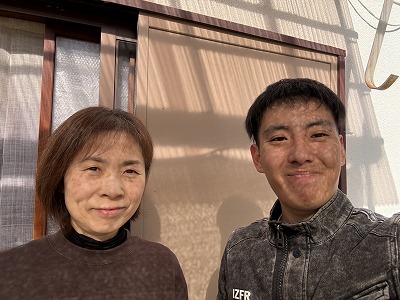 斑鳩町テラスの波板交換工事　自社施工で安心しました。