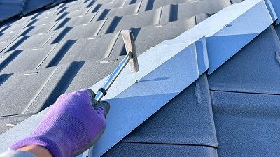 棟板金まわりの固定