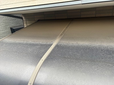 劣化した屋根全体