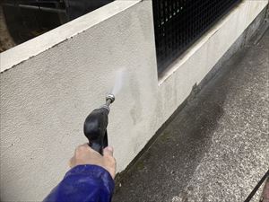 塀　高圧洗浄