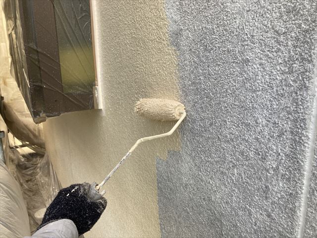 外壁　上塗り１回目塗装