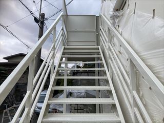 上塗り１回目塗装完了