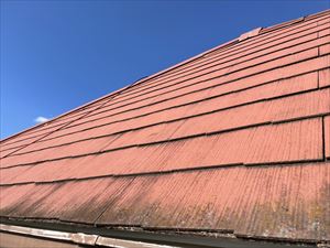 奈良市で二階建てのスレート屋根が劣化で腐食ベランダ雨漏り調査