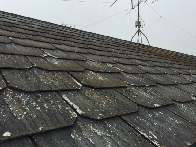 大和郡山市の傷んでしまったスレート屋根をガルバ鋼板でカバー工法で施工しました