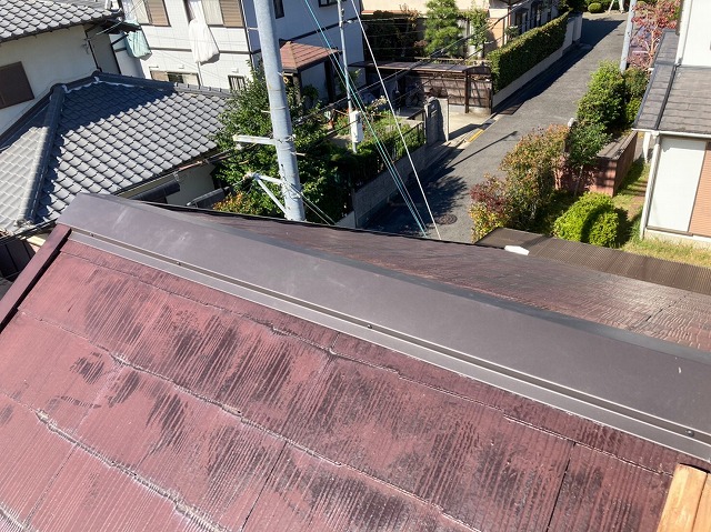 大和郡山市棟板金を新しくガルバリウム鋼板に交換工事