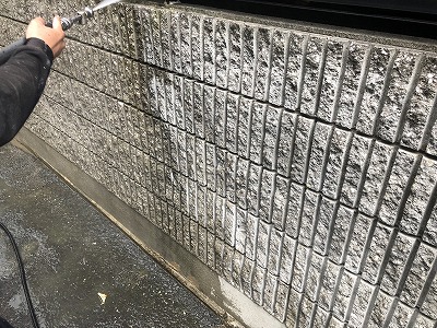 塀の洗浄
