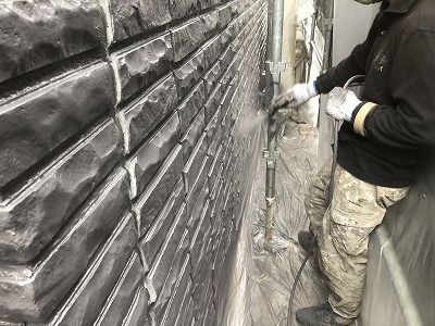 外壁　上塗り２回目塗装