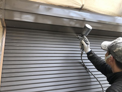 シャッター雨戸1回目塗装