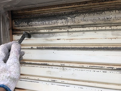 シャッターサビ転換剤塗り