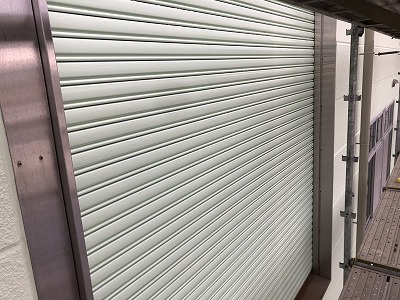 シャッター塗装完了