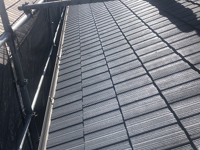 屋根　上塗り1回目塗装完了