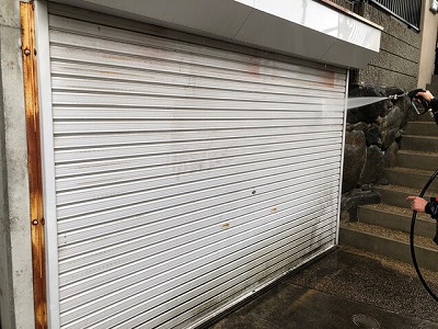 シャッター洗浄