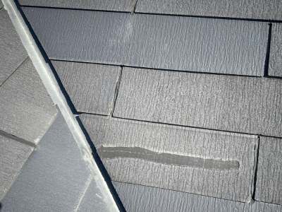 屋根材の割れ！